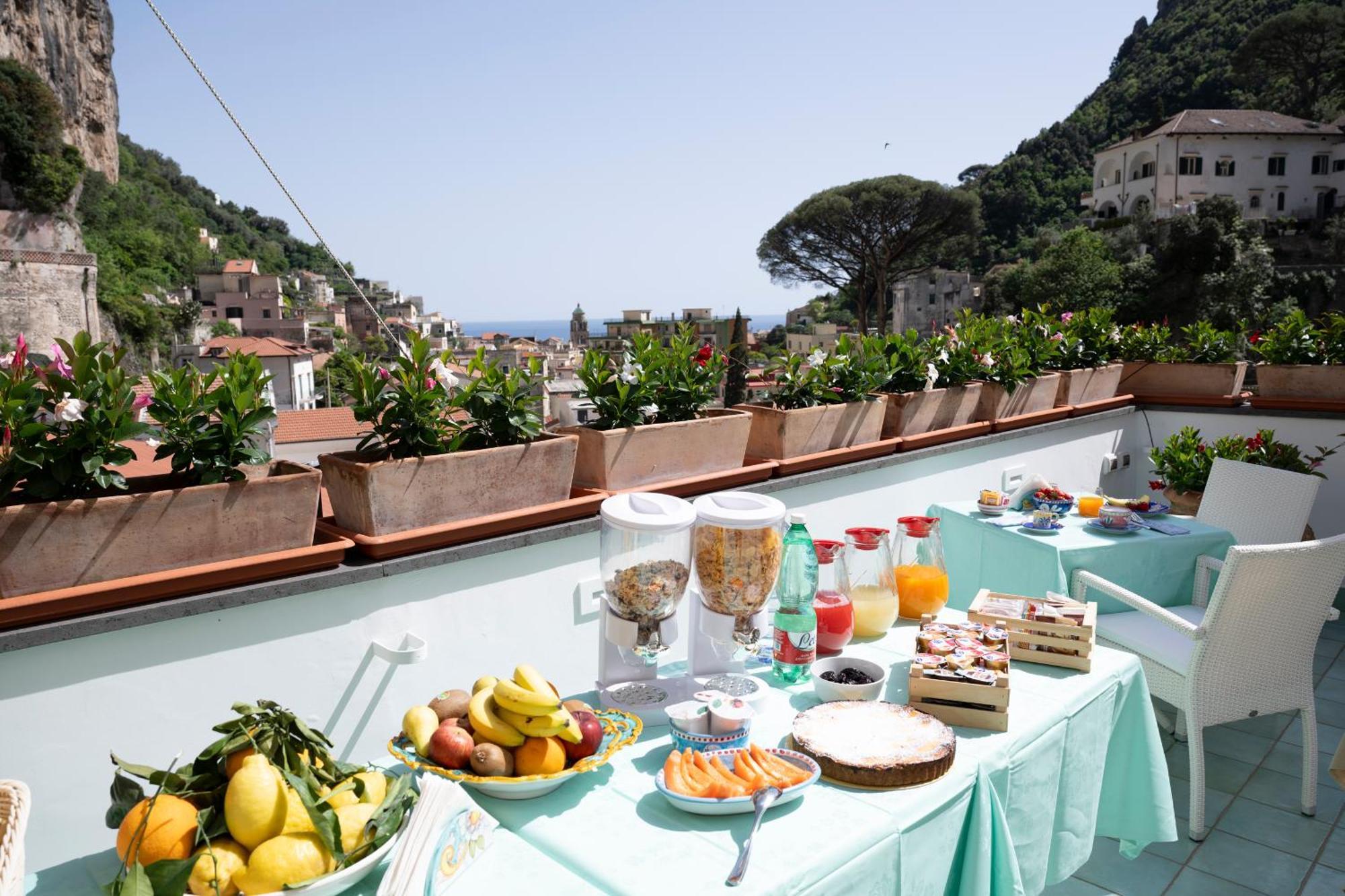 Valle D'Amalfi Suites ภายนอก รูปภาพ