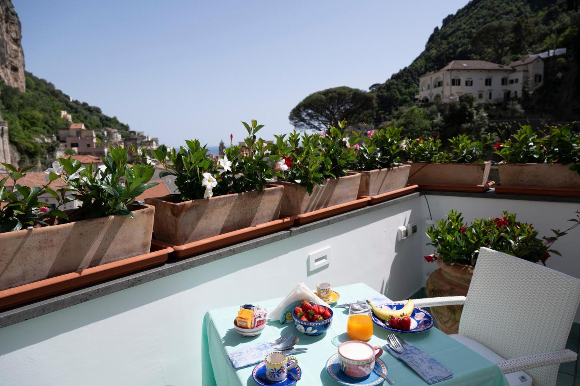 Valle D'Amalfi Suites ภายนอก รูปภาพ